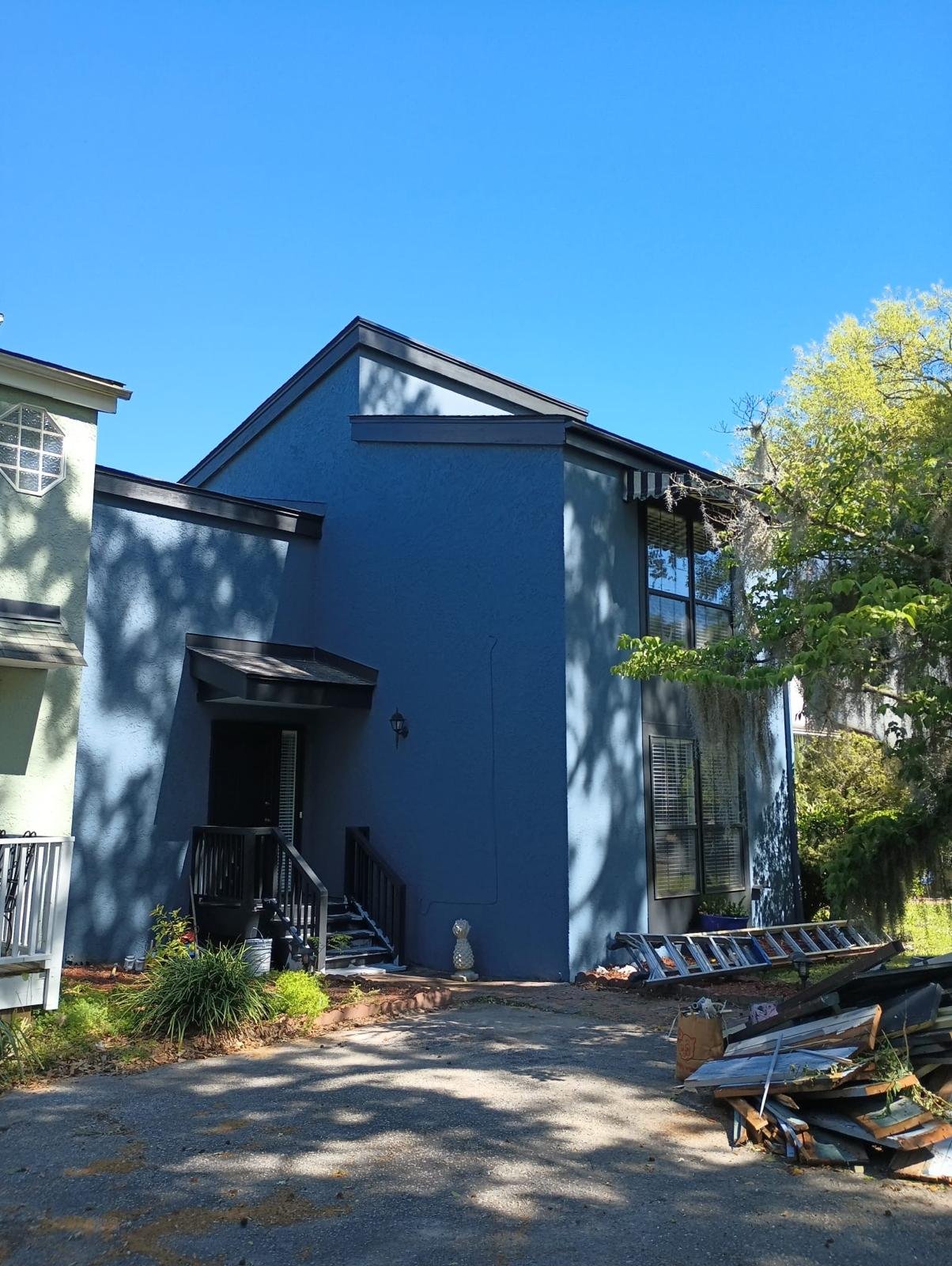 WhatsApp Image 2025-12-17 at 00.23.52