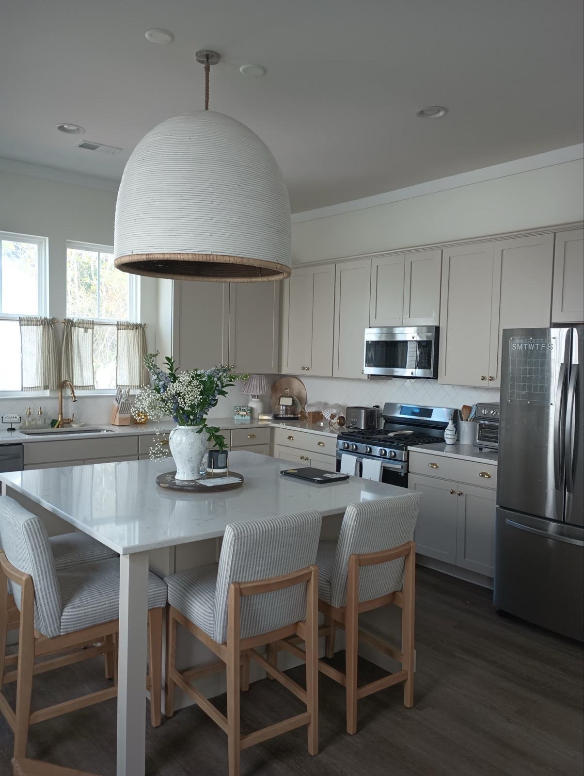 WhatsApp Image 2025-12-17 at 00.24.23